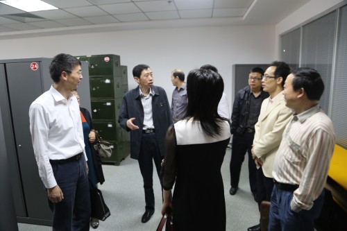 2014年5月14日上午，市人大常委會副主任顧放一行對集團公司貫徹實施《檔案法》情況進行執(zhí)法檢查。